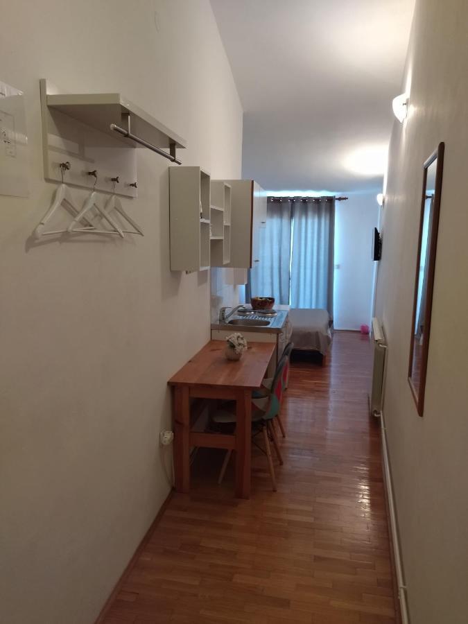 Appartement Pluton à Primošten Extérieur photo